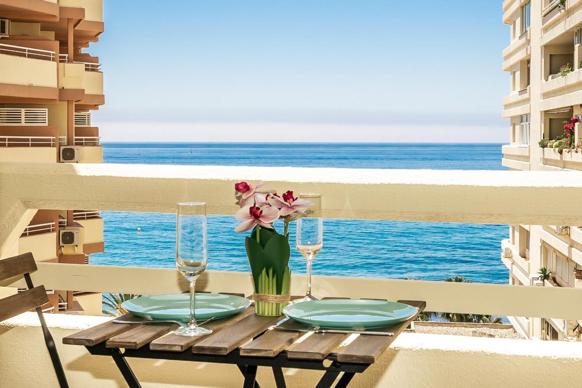 The First Line Of The Sea Apartment Marbella Esterno foto